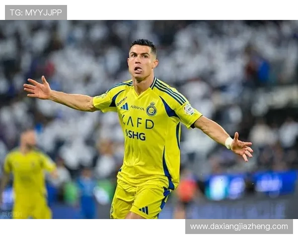 10号足球明星因伤缺席重要比赛球迷心痛期待早日复出 10号足球明星因伤缺席重要比赛球迷心痛期待早日复出