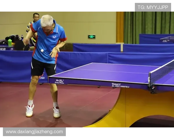 上海乒乓球队以93分领跑大师赛积分榜展现强劲实力