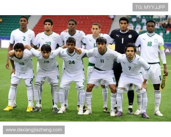 深度剖析上海足球队各大俱乐部实力对比与发展潜力分析 深度剖析上海足球队各大俱乐部实力对比与发展潜力分析