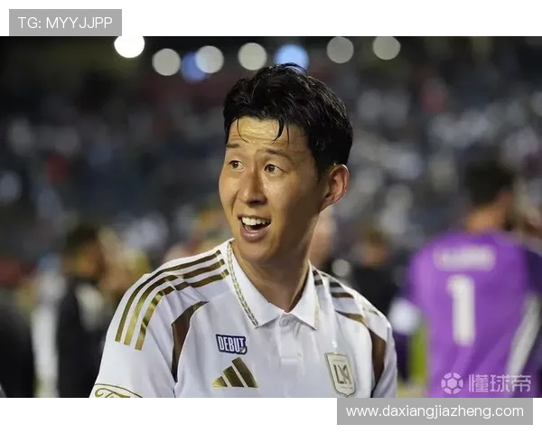 亚洲球王崛起成足球明星的传奇之路与背后故事